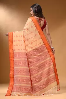 Cream Silk Matka Soft Saree With Nakshi Pallu