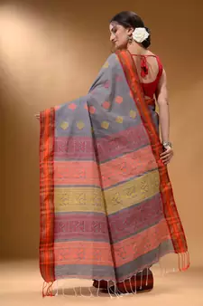 Grey Silk Matka Soft Saree With Nakshi Pallu