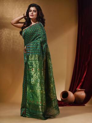 Green Cotton Handwoven Jamdani Saree With Woven Buttas And Floral Designs 3