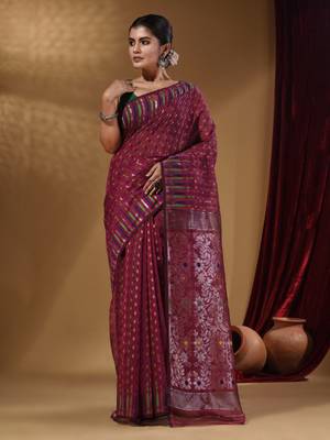 Fuchsia Cotton Handwoven Jamdani Saree With Woven Buttas And Floral Designs 1