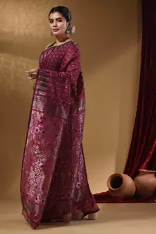 Fuchsia Cotton Handwoven Jamdani Saree With Woven Buttas And Floral Designs