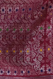 Fuchsia Cotton Handwoven Jamdani Saree With Woven Buttas And Floral Designs
