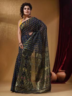 Navy Blue Cotton Handwoven Jamdani Saree With Woven Buttas And Floral Designs 3