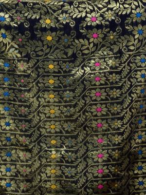 Navy Blue Cotton Handwoven Jamdani Saree With Woven Buttas And Floral Designs 5