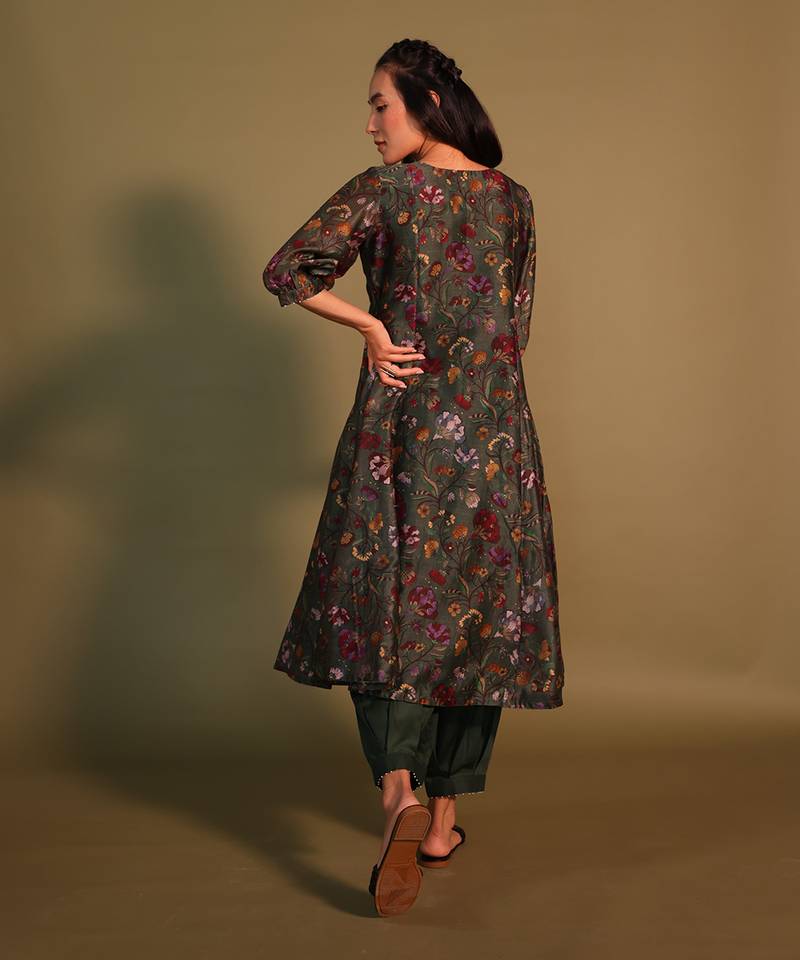 Green Kurta With Frill Deatiling Yoke And Pleated Pants