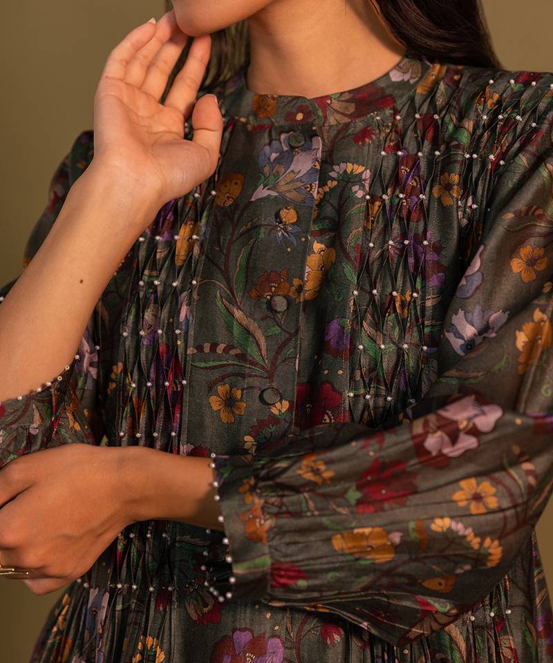 Green Kurta With Pearl Detailed Smocking And Pleated Pants