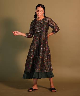 Green Floral Print Dress With Smocking In The Center And Frill Inner 1