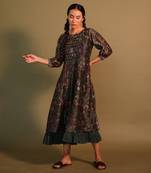 Green Floral Print Dress With Smocking In The Center And Frill Inner