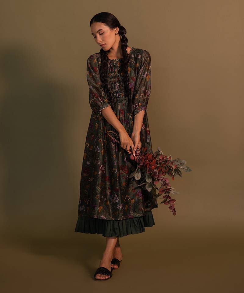 Green Floral Print Dress With Smocking In The Center And Frill Inner