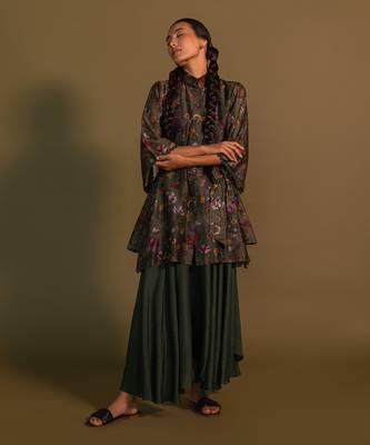 Green High Neck Collar Floral Print Shirt With Belt And Side Pocket And Flarry Pants 1