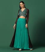 Brown Cape With Crop Top And Pants Set 