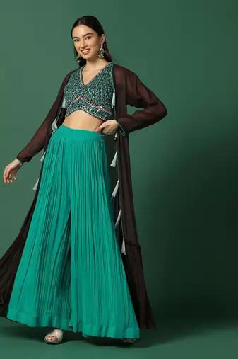 Brown Cape With Crop Top And Pants Set 