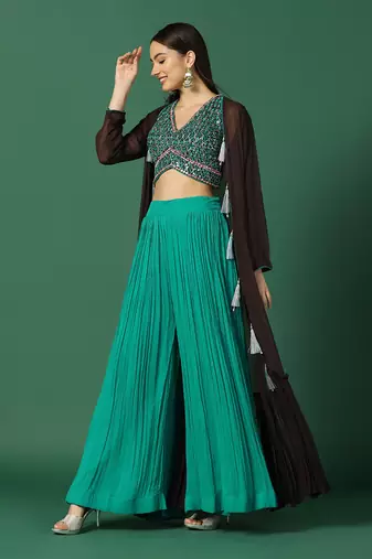 Brown Cape With Crop Top And Pants Set 