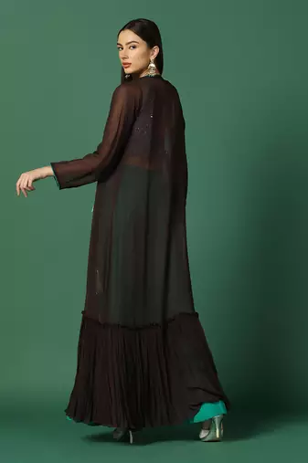 Brown Cape With Crop Top And Pants Set 
