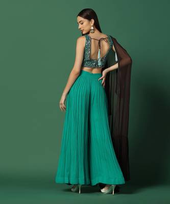 Brown Cape With Crop Top And Pants Set  8