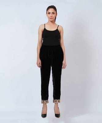 Black Silk Velvet Kurta And Straight Pants With Gota Lace Detail Set 8