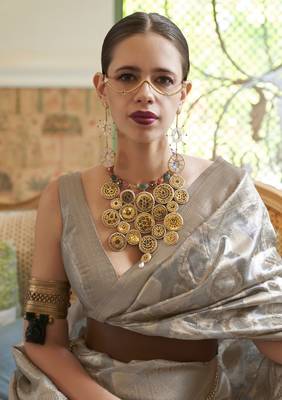 grey woven silk blend blend saree with blouse 2