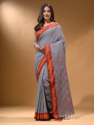 Grey Silk Matka Soft Saree Contrast With  Textured Pallu 1