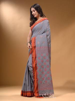 Grey Silk Matka Soft Saree Contrast With  Textured Pallu 2