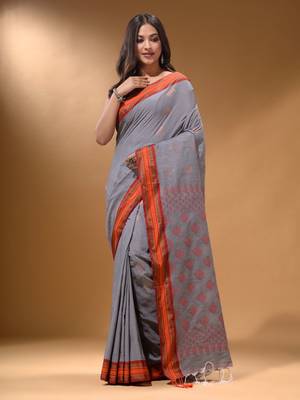Grey Silk Matka Soft Saree Contrast With  Textured Pallu 4
