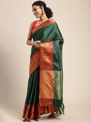 Green Woven Silk Blend Saree With Blouse 4