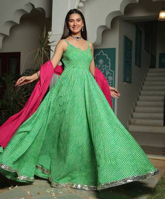 Aafiya Green Lehriya Anarkali Dress With Hot Pink Dupatta 4