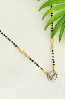 Kundan Drop White beads Mangal Sutra