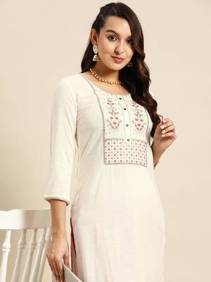 White Poly Rayon Floral Embroidered Kurta 4