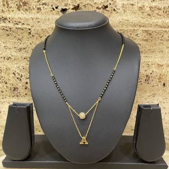 Gold agate mangalsutra 2