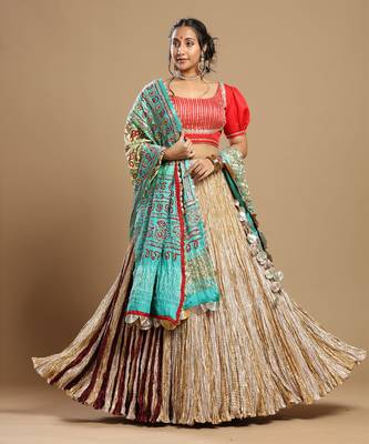 Bandhani Dupatta, Textured Lehenga And Blouse 1