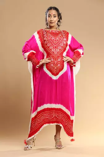 Red And Fuschia Bandhani Kaftan