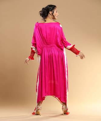 Red And Fuschia Bandhani Kaftan 4