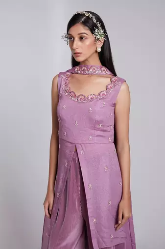 Short Peplum Kurta Set With A Choker Dupatta.