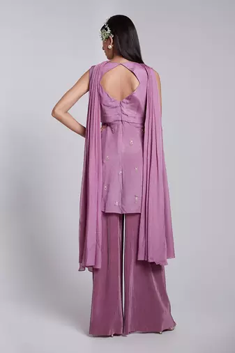 Short Peplum Kurta Set With A Choker Dupatta.