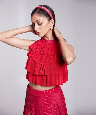 Crop Top Skirt Set With A Flare Of 8 Meters. 2