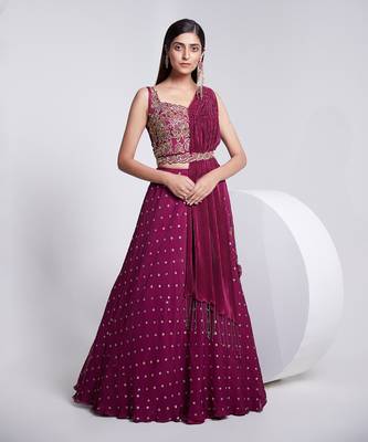 Sleeveless Embroidered Blouse With Dupatta On One Side Of The Shoulder 1