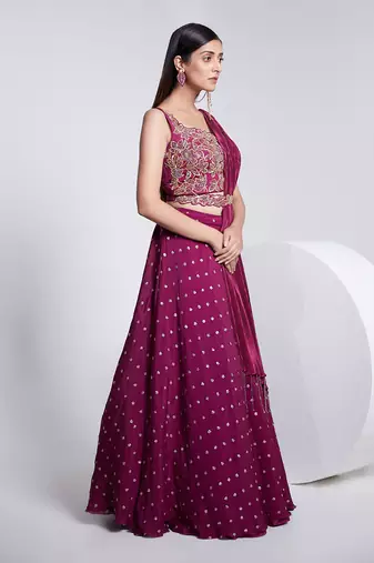 Sleeveless Embroidered Blouse With Dupatta On One Side Of The Shoulder