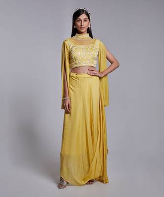 Hand Embroidered Crop Top With Open Sleeve In Crush Pre Draped Skirt 2