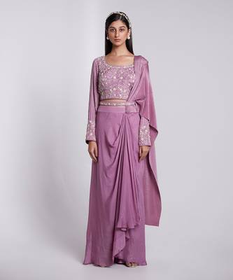 Beautifully Hand Crafted Skirt Saree Set Having Pre Pleated Crush Pallu. 1