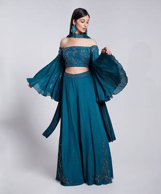 Off Shoulder Top With Bell Sleeve 2