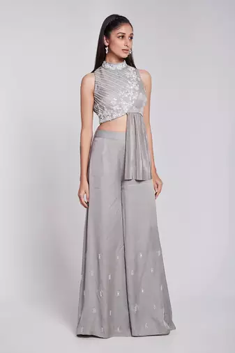 Peplum Top Set On One Side Of The Wait