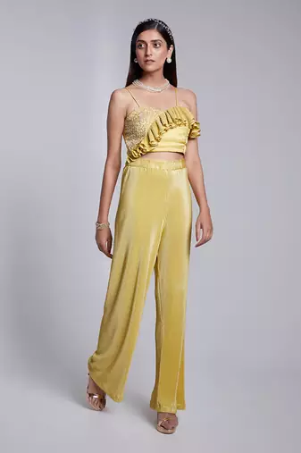 Beautiful Two Piece Set With Asymmetric Blouse Details The Pants Are In Crush Fabric