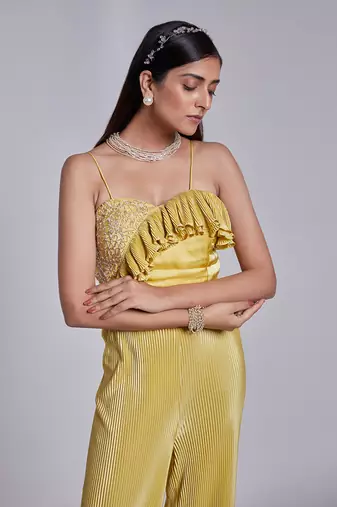 Beautiful Two Piece Set With Asymmetric Blouse Details The Pants Are In Crush Fabric