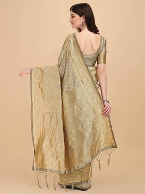 Cream Woven Banarasi Saree Without Blouse 3