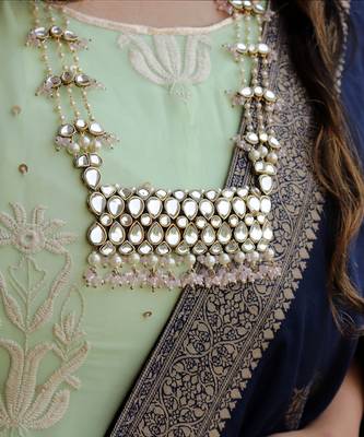 Pastel Pink Beads Kundan Necklace Set  4