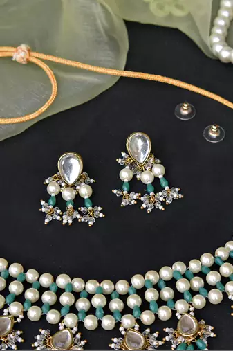 Pearl & Dangling Kundan Necklace Set Of Green
