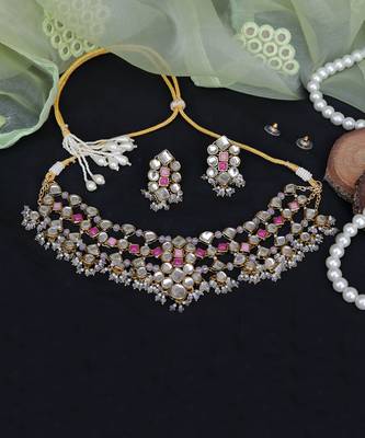 Enamoured Kundan Necklace Set 4