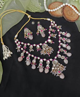 Gulabi Affair Kundan Necklace Set 4