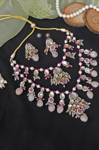 Gulabi Affair Kundan Necklace Set