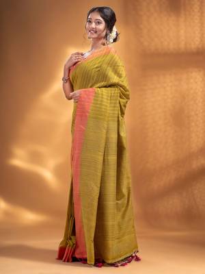 Lime Green Cotton  handwoven soft Saree with zari pallu 3